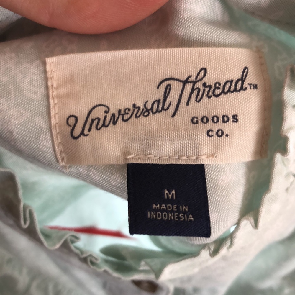 Beautiful retro button down - Picture 4 of 4